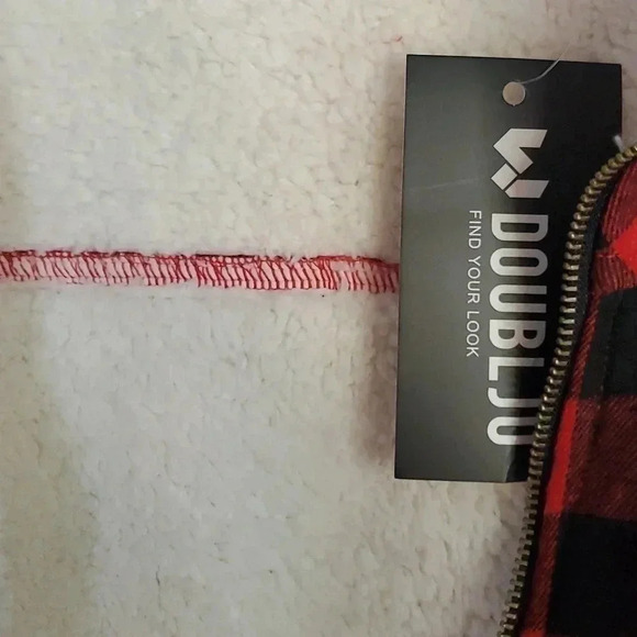 Red & Black Checkered/Gingham Sherpa Lined Winter Zip Up Vest NWT - Picture 4 of 4